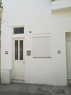 Happy Days Home Apartment and Studio