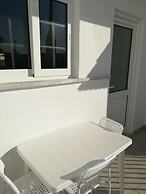 Happy Days Home Apartment and Studio