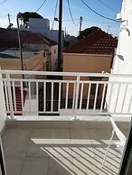 Happy Days Home Apartment and Studio