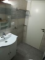 Happy Days Home Apartment and Studio