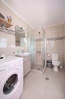 Happy Days Home Apartment and Studio