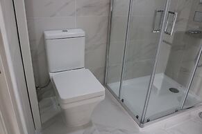 Villa Tavares Guest Houses