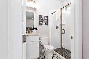 Family Fun Getaway #2333 5 Bedroom Townhouse by Redawning