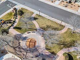 Family Fun Getaway #2333 5 Bedroom Townhouse by Redawning