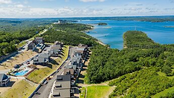 White Tail Summit - Sleeps 33 10 Bedroom Home by RedAwning