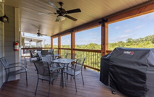 Ozarks Peak - Sleeps 25 7 Bedroom Home by RedAwning