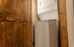 Ozarks Peak - Sleeps 25 7 Bedroom Home by RedAwning