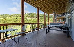 Ozarks Peak - Sleeps 25 7 Bedroom Home by RedAwning