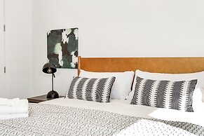 19 At Bloomington Country Club 3 Bedroom Condo by Redawning