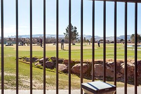 19 At Bloomington Country Club 3 Bedroom Condo by Redawning