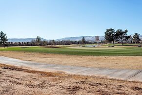 19 At Bloomington Country Club 3 Bedroom Condo by Redawning