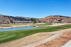 19 At Bloomington Country Club 3 Bedroom Condo by Redawning