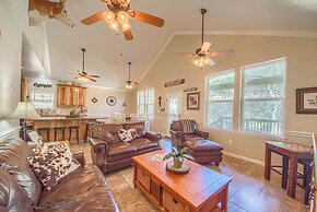 Cowboy Lodge Rr94404 #4 4 Bedroom Home by RedAwning