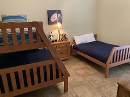 Cowboy Lodge Rr94404 #4 4 Bedroom Home by RedAwning