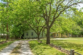 Wagon Wheel Rr9084ww 3 Bedroom Home by RedAwning