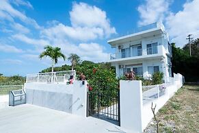 Blue moon in Sesokojima