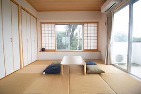 Blue moon in Sesokojima