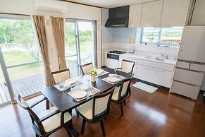 Blue moon in Sesokojima