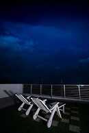 Blue moon in Sesokojima