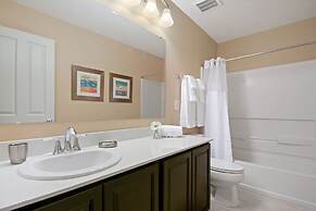 Family Friendly 4 Bedroom close to Disney in Orlando Area 5126A