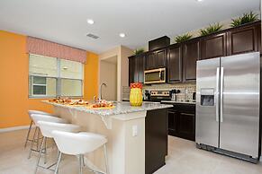 Family Friendly 4 Bedroom close to Disney in Orlando Area 5126A