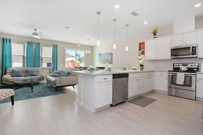 Four Bedroom Sleeps 10 w/GameRoom 5152A