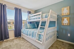 Four Bedroom Sleeps 10 w/GameRoom 5152A