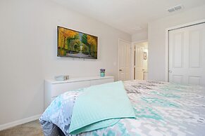 Four Bedroom Sleeps 10 w/GameRoom 5152A