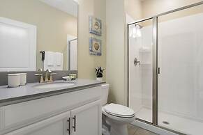 Four Bedroom Close to Disney w/ Screened Pool @StoreyLake 4910