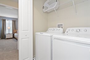 Four Bedroom Close to Disney w/ Screened Pool @StoreyLake 4910