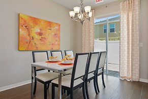 Stunning 4Bd Sleeps9 w Jacuzzi Close to Disney @ Compass Bay 5113