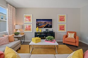 Stunning 4Bd Sleeps9 w Jacuzzi Close to Disney @ Compass Bay 5113