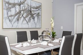 Luxury 5 Bedroom w/ Private Pool Close to Disney 8875