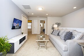 Luxury 5 Bedroom w/ Private Pool Close to Disney 8875