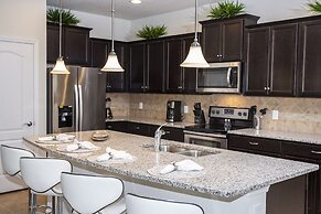 Luxury 5 Bedroom w/ Private Pool Close to Disney 8875