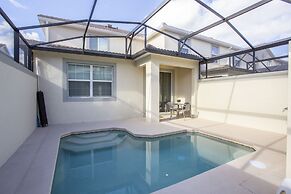 Stunning 5 Bd Home w/ Pool Close to Disney 4822