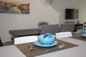 Stunning 5 Bd Home w/ Pool Close to Disney 4822