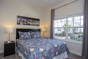 Stunning 5 Bd Home w/ Pool Close to Disney 4822