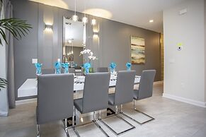 Sanitized! Gorgeous Family Getaway 4Bd Home w/ Pool Close to Disney 49