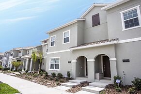 Sanitized! Gorgeous Family Getaway 4Bd Home w/ Pool Close to Disney 49