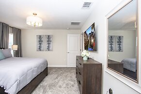 Sanitized! Gorgeous Family Getaway 4Bd Home w/ Pool Close to Disney 49