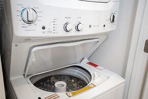 Gorgeous Two Bedroom Apt Close to Disney 306 4721 @Storey Lake Resort