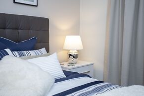 Gorgeous Two Bedroom Apt Close to Disney 306 4721 @Storey Lake Resort