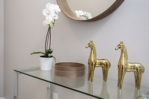 Gorgeous Two Bedroom Apt Close to Disney 306 4721 @Storey Lake Resort