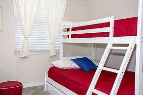 Gorgeous Two Bedroom Apt Close to Disney 306 4721 @Storey Lake Resort