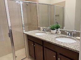 Splendid Four Bedroom Home w/ Pool @Festival 154