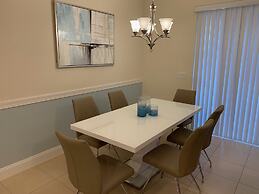 Splendid Four Bedroom Home w/ Pool @Festival 154