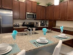 Splendid Four Bedroom Home w/ Pool @Festival 154