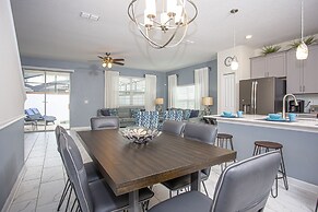 Wonderful 5 Bedroom w/ Pool Close to Disney 4801