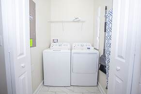 Wonderful 5 Bedroom w/ Pool Close to Disney 4801